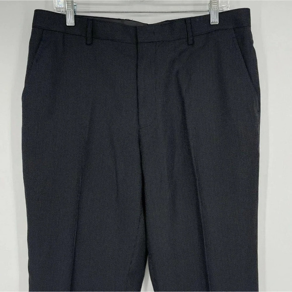 INC International Concepts Pants Men’s Sz 33X32 Black Graph Regular Fit Mid rise - Picture 4 of 12